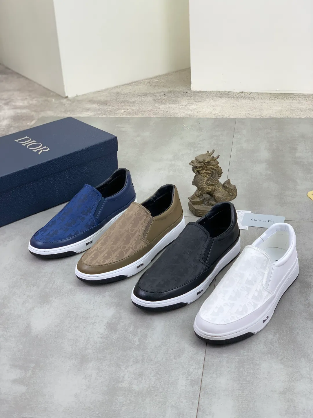 Men's Men's Shoes💰P400💰[New Style]🆘[Dior] 2025 Dior Original Lace-up Low-top Men's Shoes Classic casual shoes 🔥This model is the official flagship model with high quality and made by famous original designers. It is made of high-quality cowhide with original materials➕Comfortable and breathable mesh lining➕Pigskin insole. The perfect last shape and generous and fashionable design have attracted many consumers. Suitable for drivers to drive🚗. What you want is the highest quality in the market. Color: 4️⃣Color code number: 38--44 (45 customized)